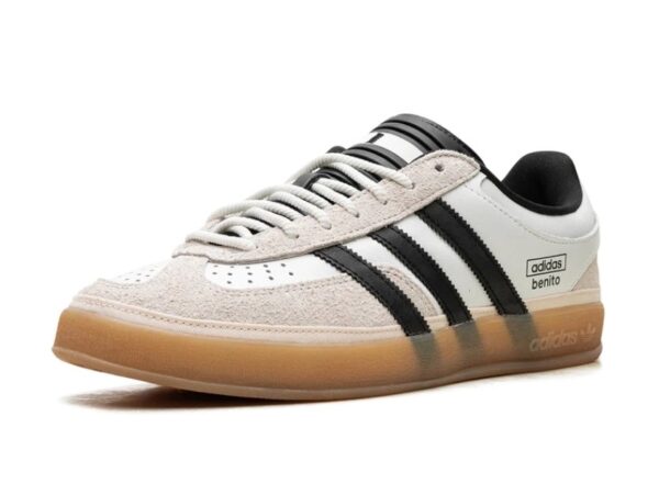 Gazelle Indoor
"Bad Bunny - Off White"