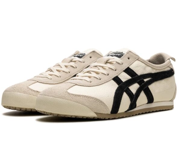 Mexico 66 "Birch Black"