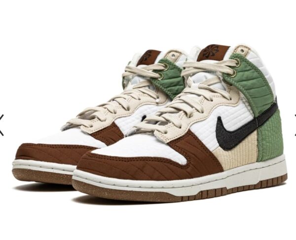 DUNK HIGH LX MNS WMNS
"Toasty"